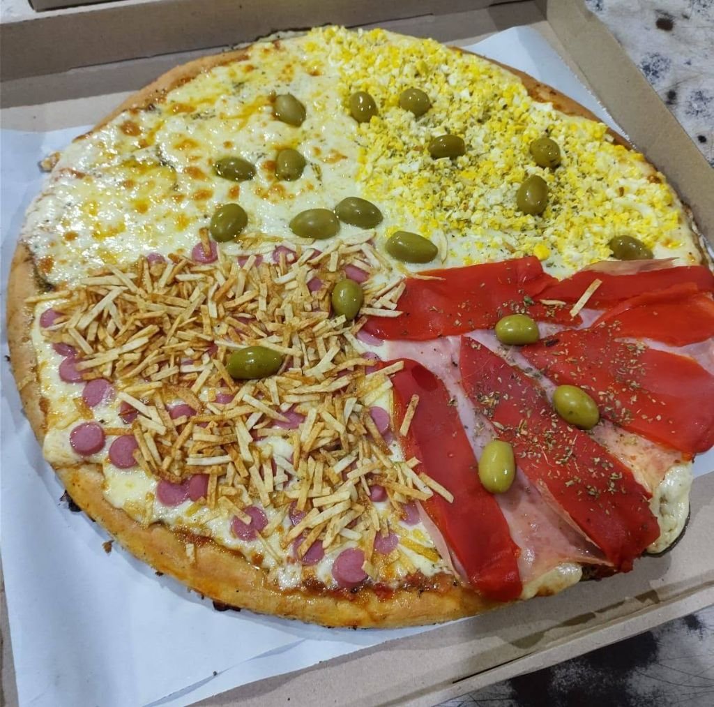 Pizza especial El Gigante con cuatro sabores
